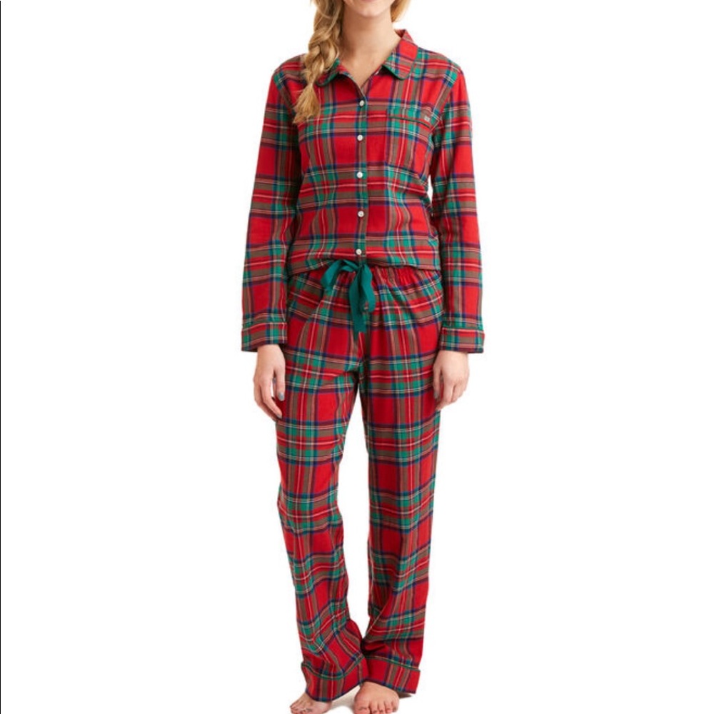 Vineyard Vines Pajamas- never worn!